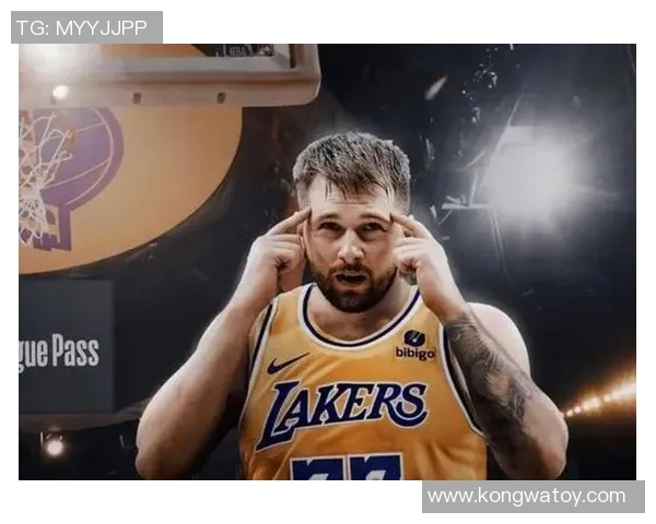 东契奇让出一些球权给里夫斯后，湖人的进攻也变得愈加流通了？